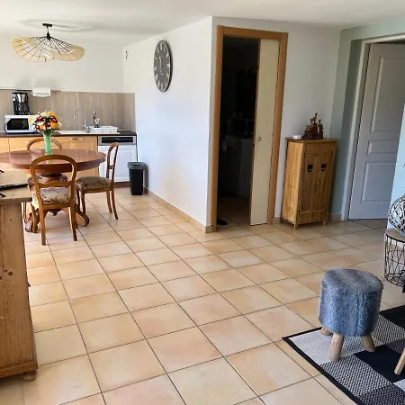 Apartment Charme Et Tranquillite
